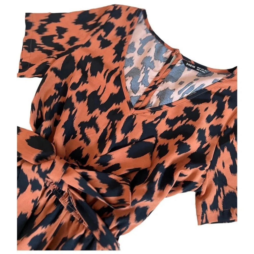 NWOT Shein VCAY Allover Leopard Print V-Neck Belted Romper - Size XS - Picture 5 of 8